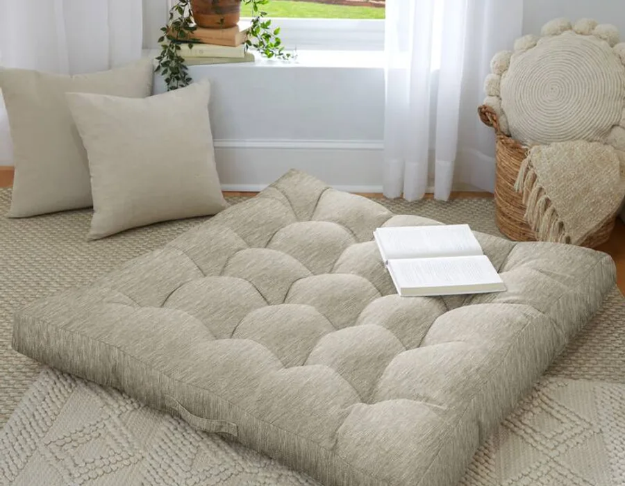 Indoor Tufted 40-inch Floor Cushion